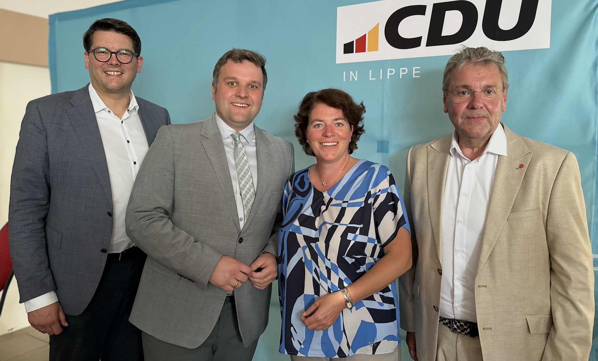 v.l.n.r : Joachim Ebmeyer MdB, Lars W. Brakhage, Kerstin Vieregge MdB und Landrat Meinolf Haase